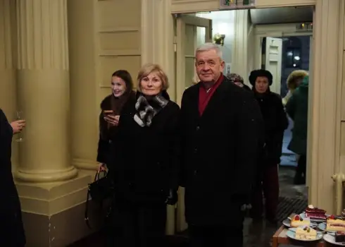 Kultūras gardēži ierodas uz "Kad atkal būsim jauni" pirmizrādi Nacionālajā teātrī; 05.02.2026.