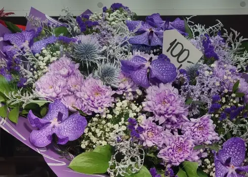 Ziedu pušķu cenas pirms Valentīndienas