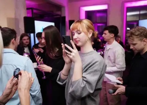 “Samsung” prezentē savu jauno “Galaxy S26” viedtālruņu sēriju kafejnīcā "Kalve"; 25.02.2026.