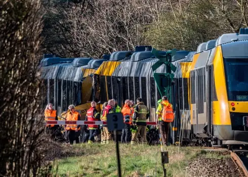 Dānijā sadūrušies divi vilcieni